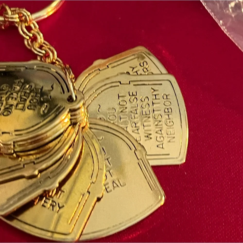 Ten Commandments key ring from vintage Avon 1999 new never used in box!
